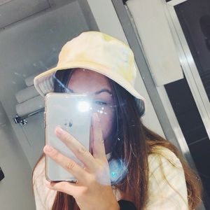 Meet your Posher, Terryn